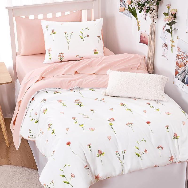 Wake In Cloud Watercolor Floral Comforter Set