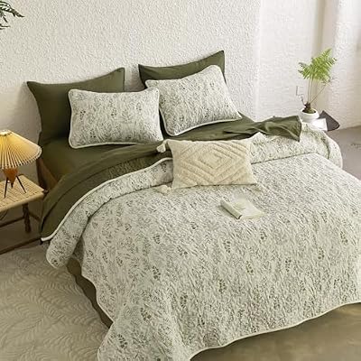 Coquette Botanical Quilt Set - view 3