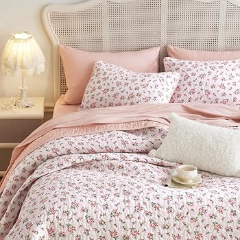 Coquette Rose Quilt Set