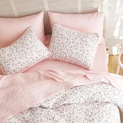 Pink Tiny Flower Quilt Set - view 2