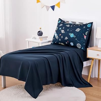Rocket and Planet Toddler Bedding Set - view 4